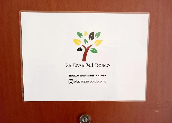 La Casa Sul Bosco コモ